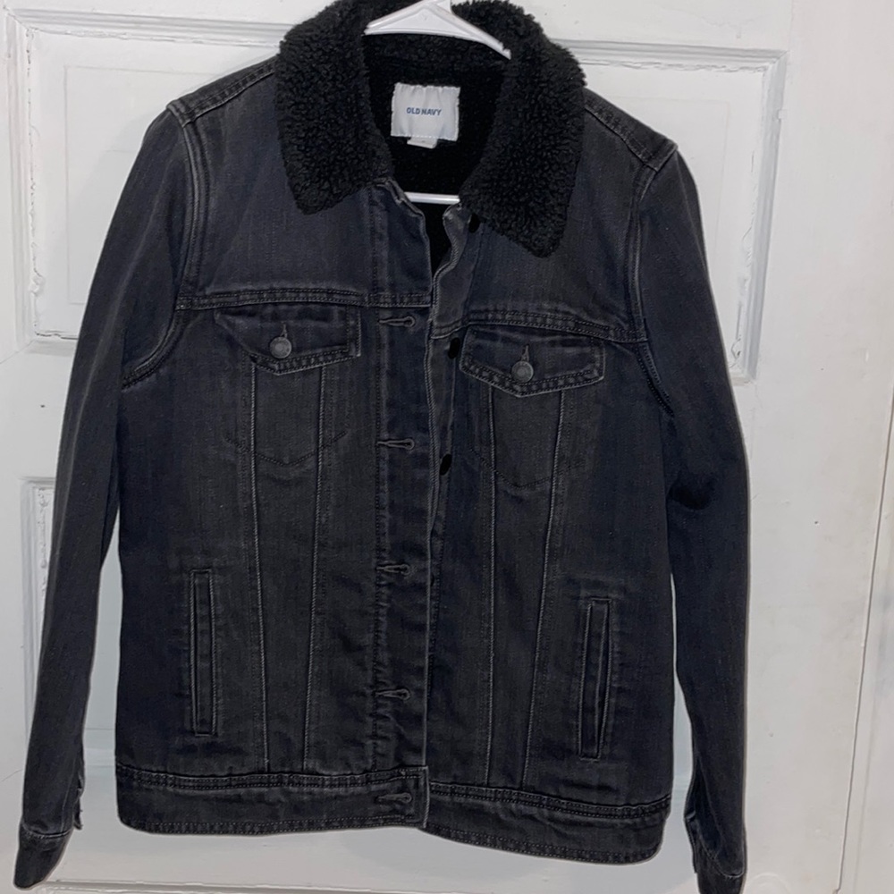 Women’s sherpa lined jean jacket